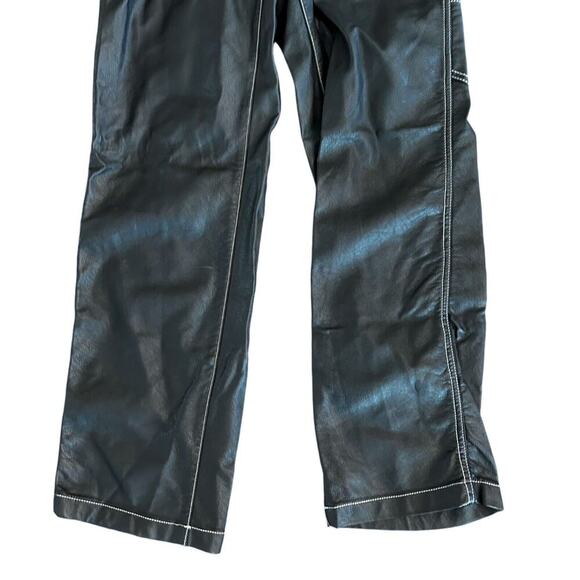 BDG Urban Outfitters High Rise Carpenter Size 24 Black Faux Leather‎ Pants Vegan - Picture 6 of 10